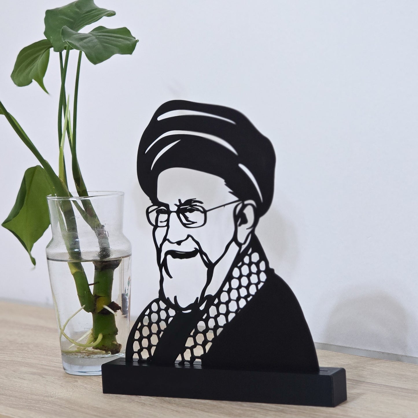 لوحة السيد القائد